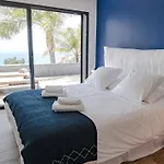別荘 Contemporary With Sea View In *