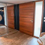 Contemporary With Sea View In 別荘 イエール
