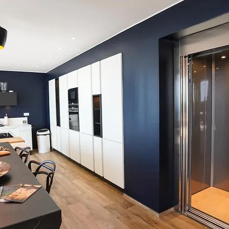 Contemporary With Sea View In بيت للعطل *