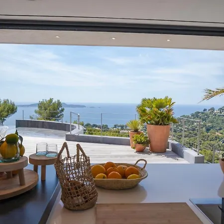 Contemporary With Sea View In * Hyères