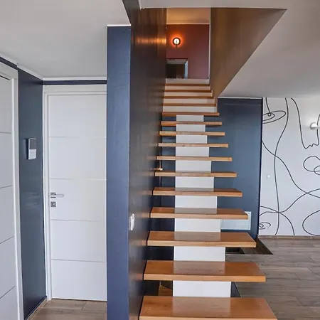 Contemporary With Sea View In