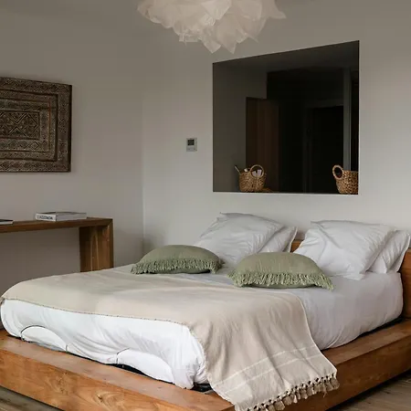 Contemporary With Sea View In