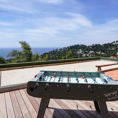 Contemporary With Sea View In イエール